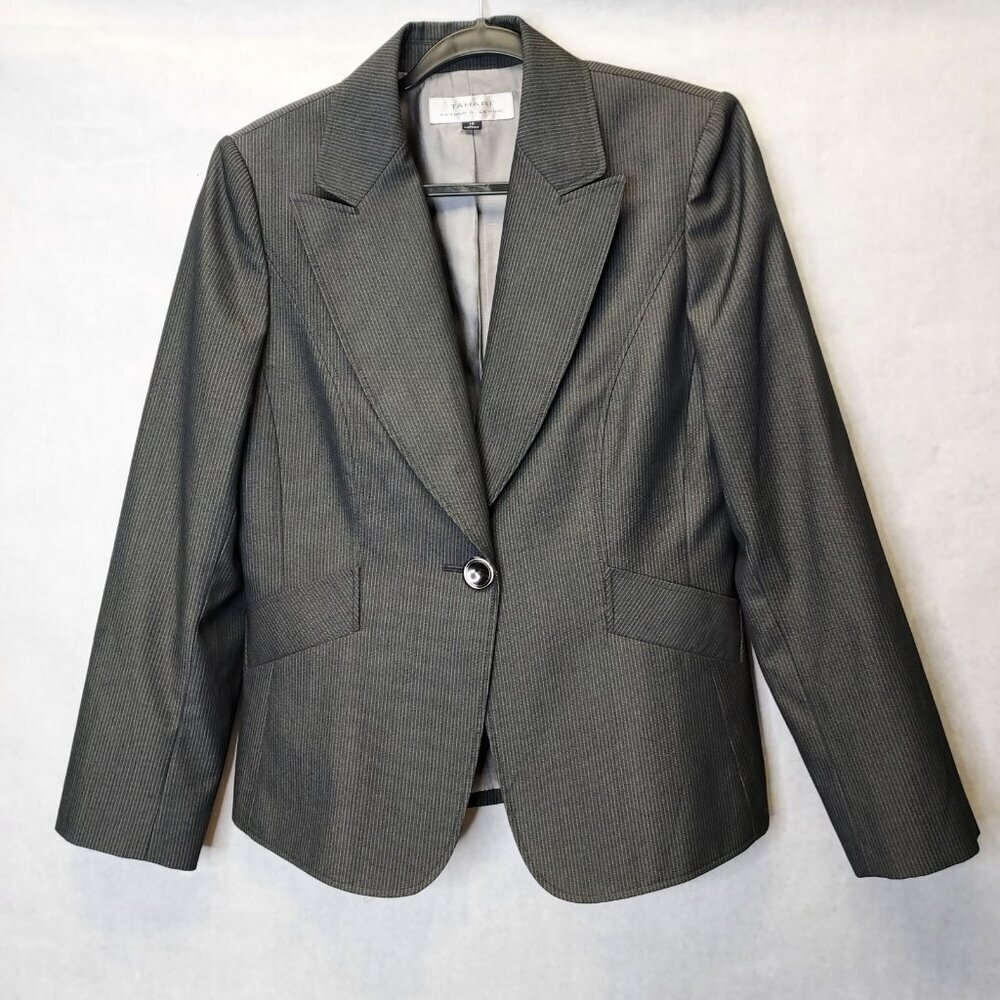 Tahari Blazer Women's 10 Grey Pinstripe Lined Suit Jacket Career Preppy Office